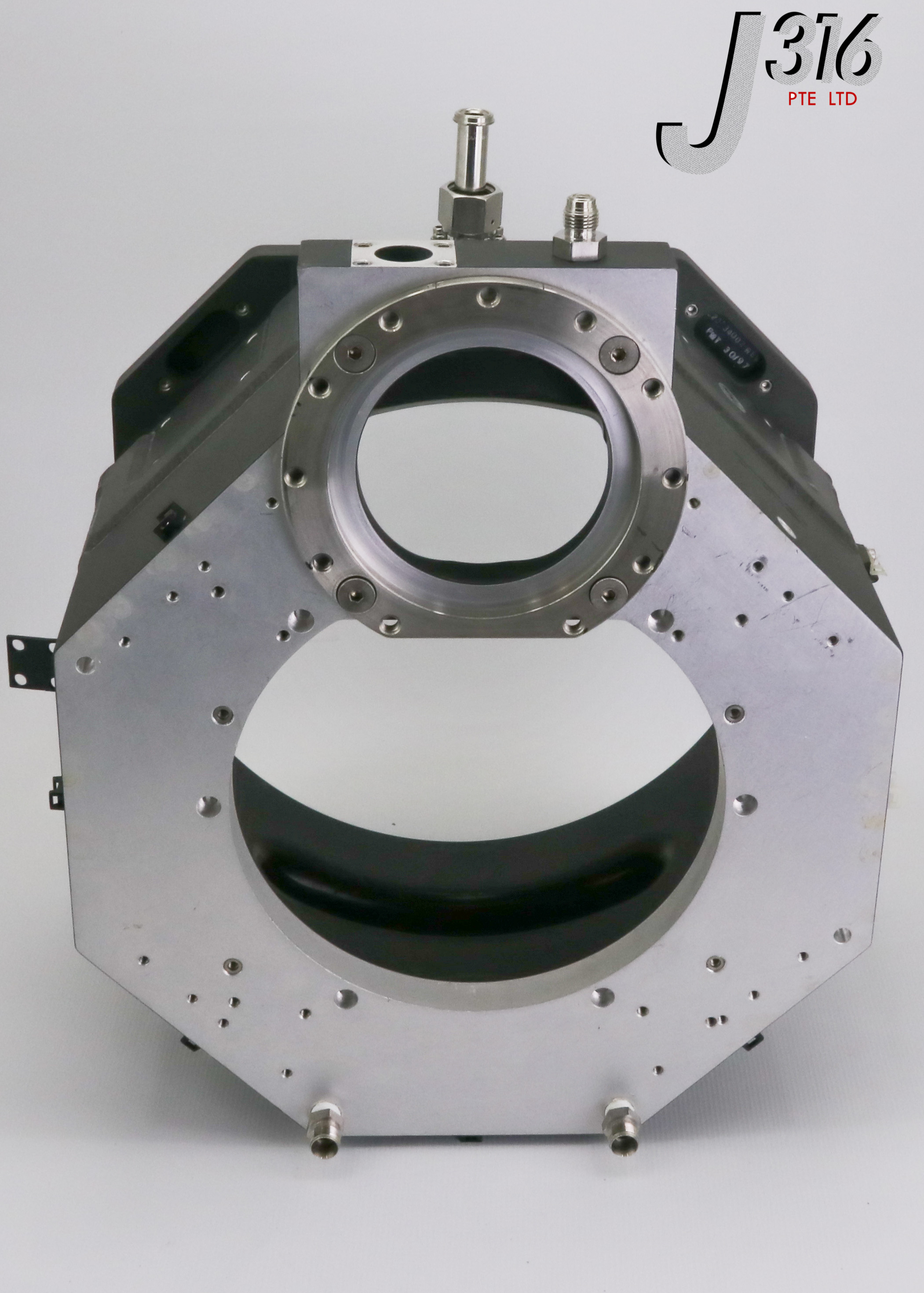 銀製品 14373 APPLIED MATERIALS CHAMBER BODY,R2,EDGES GAS FEED 0040-09893